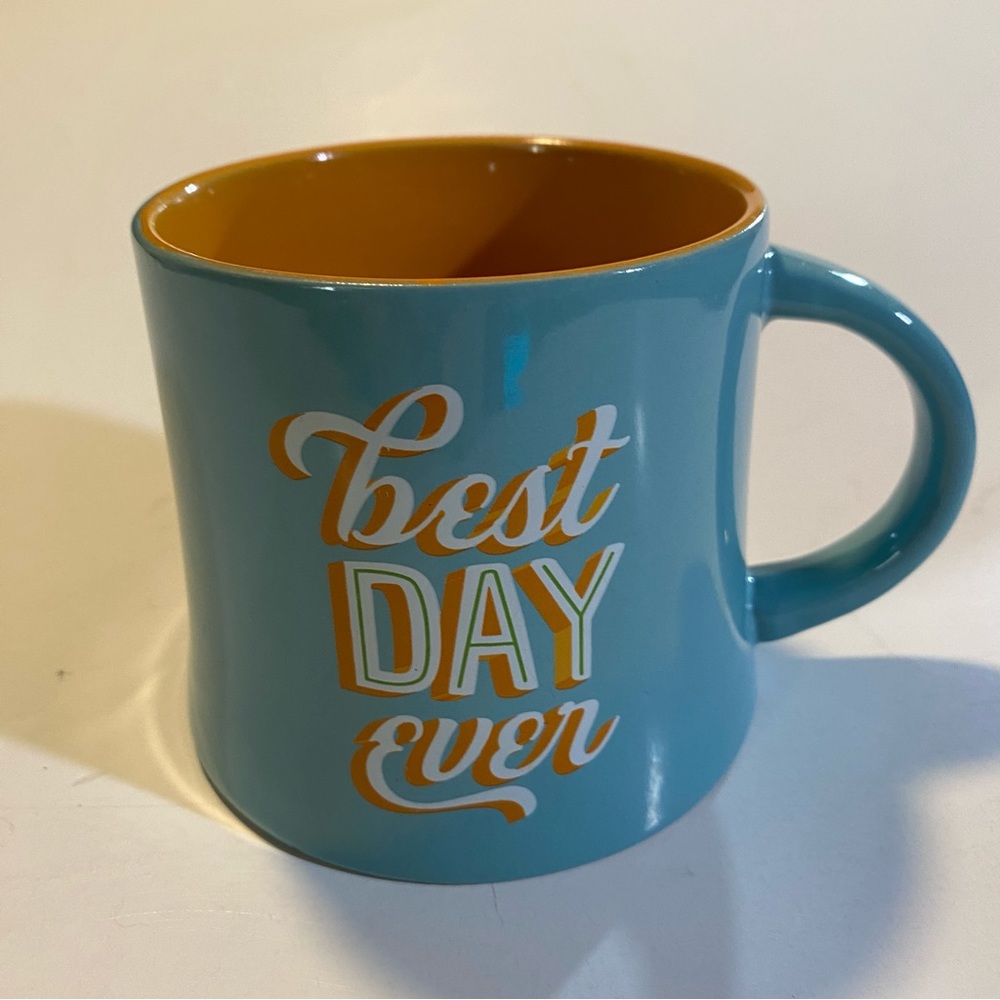 WorldMarket large ceramic mug “BEST DAY EVER” GUC approx 4”x 4” no flaws